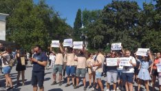 Навръх Съединението: Варненци въстават срещу ковид мерките