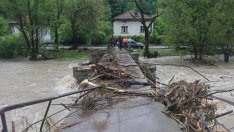 Пожарникари, полицаи и водолази спасиха 17-годишен край Търново
