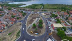 Опасни аквапланинги на новото кръгово във Варна (СНИМКА)