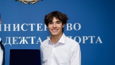 Никола Цолов вдига нивото - ще кара във Формула 2