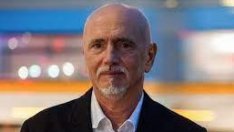 Транспортният министър към превозвачите: Използват ви, за да ни бутнат!