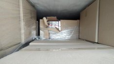 Хванаха тир с 900 кашона цигари, маскирани като хавлиени кърпи