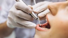 Евростат: Близо 5% от българите не могат да си позволят посещение при зъболекар