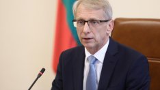 Денков взима превантивни  мерки за сигурността на българската военна индустрия