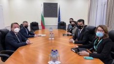 Петков отчете в Брюксел "конкретни резултати" със Северна Македония