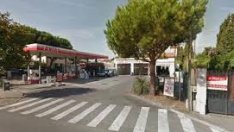 Куриоз: Мъж забрави жена си на бензиностанция