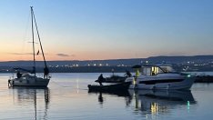 Спасиха яхта и екипажа й, заседнали във Варненското езеро