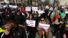 Хиляди ресторантьори и хотелиери протестираха