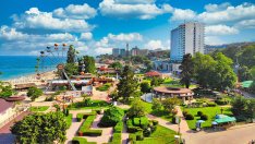 Половина хотели на "Златните" отвaрят за Великден