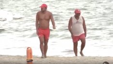 Спасители всеки ден търсят изгубени украинчета и русначета по плажа