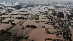 Воден ад в Гърция: Българи бягат панически (СНИМКИ/ВИДЕО)