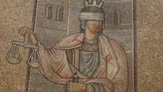 Потвърдиха мерките на двамата надзиратели от Варна, пускали незаконно затворник 