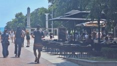 Общината дебне дали заведенията в центъра на Варна "крадат" място