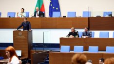 Решено: Даваме ракети С-300 и патрони на Украйна