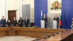 Главчев предаде "ключа" към кабинета на Желязков