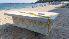 Откриха саркофаг на плаж край Варна (СНИМКИ)