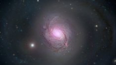 Откриха черна дупка с огромна маса в далечна галактика 