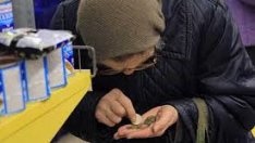 Храната у нас стана лукс! Българите ядат „на парче“, купуват от най-евтиното