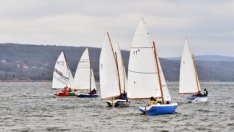 Ветроходната регата "Трети март-Бриз" ще се проведе в акваторията на Варненското езеро