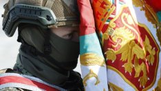 С празничен Водосвет: Осветиха бойните знамена и знамената-светини