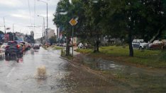 Варна и дъждът... Наводнения, запушени шахти, паднали клони и задръствания