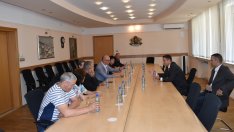 Синдикатите са притеснени за бъдещето на ВМЗ