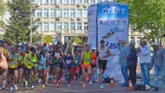 Над 750 състезатели стартираха на Маратон Варна 
