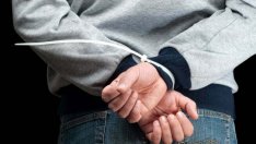 На Нова година: 28-годишен би и изнасили мъж