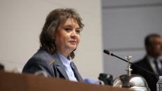 Киселова "поряза" Радев за референдума