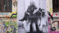 Путин, който носи мъртвото си тяло - наш графит, който подлуди света