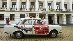 "Да, България" подари "Москвич" на Димитър Стоянов