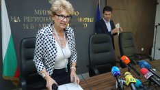 Виолета Комитова: Изграждането на АМ „Хемус” няма как да завърши през 2024 г.