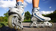 Може ли да се отслабне с каране на ролери