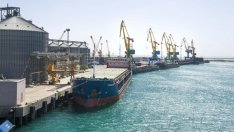 Гасиха пожар на Пристанище Варна