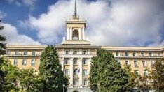 Днес празнува Висшето военноморско училище “Н. Й. Вапцаров”