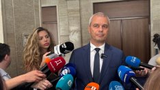 Костадинов: Правителството смята да подари над 1 млрд. лева на Украйна