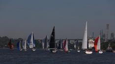 Уникално зрелище предлагат днес каналните гонки на Varna Channel Cup във Варна