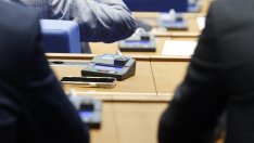 Колко големи са заплатите на депутатите и президента? 