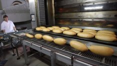 Плуваме в море от жито, а се давим от цените. 1,80 лв. за няма и кило хляб!