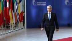 Денков продължава да пътува