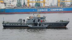 Морски тюлени обезвредиха кораб нарушител във Варна(Снимки)