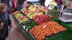 Цените на едро на доматите и краставиците пак тръгнаха нагоре