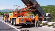 Тапи на "Тракия" и "Струма" – ремонтират и ограничават скоростта. Вижте къде