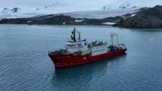 Корабът “Св. св. Кирил и Методий” достигна Южния полюс