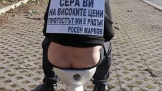 Варненският зевзек Росен Марков с рядък протест срещу високите цени