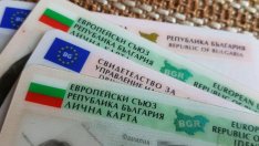 Задържаха мошеник, продавал шофьорски книжки