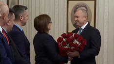 Мандат до откат! БСП кани лидери, мисли, крои кабинет. Инак вот на 2 април