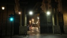 Мъж атакува с автомобил Ватикана, стигна се до стрелба (ВИДЕО)