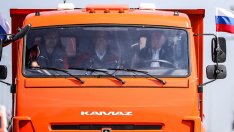 Путин откри Кримския мост, сам подкара КАМАЗ  