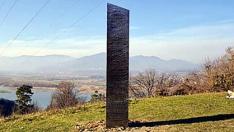 Мистериозният монолит пак се появи. Този път в Торонто